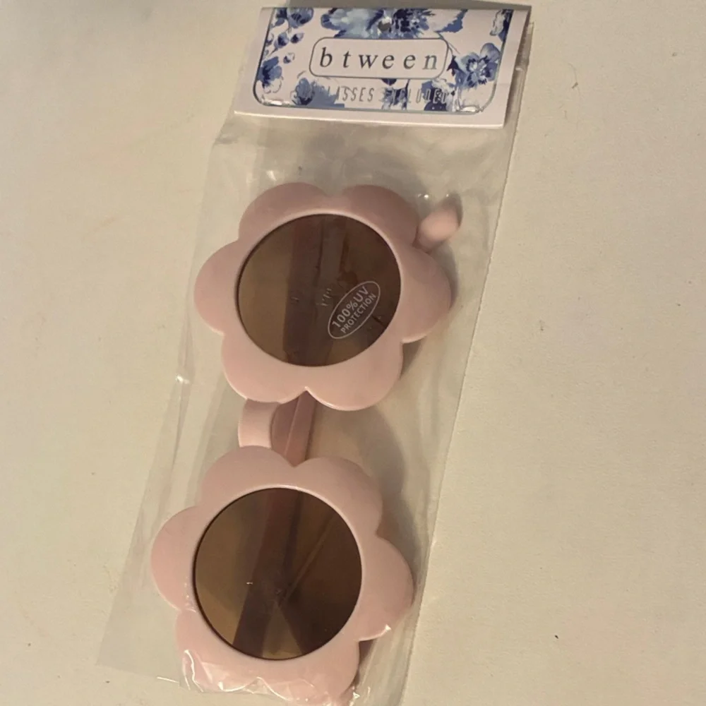 btween Pink Floral Kids Sunglasses